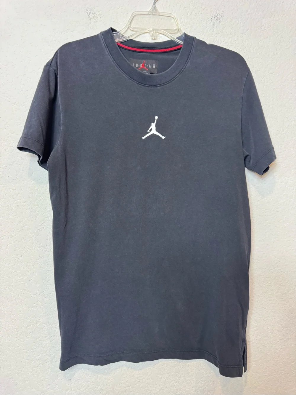 Jordan Men's Short-Sleeve Crew Tee in Black with Jumpman Logo Athleisure size S